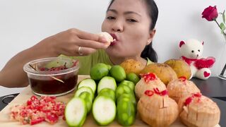 ASMR SANTOL+AMBARELLA With Bagoong +Chilli Asin Super Anghang.mp4