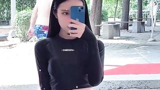 爱自拍的小姐姐