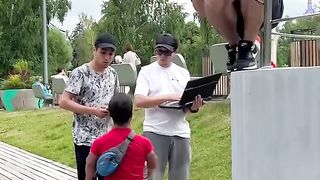 #Confused????????_#prank(1080p).