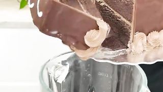 Chocolate Cake Milkshake.