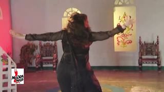 HINA SHAHEEN PRIVATE MUJRA EK MEIN HOVAN EK TU