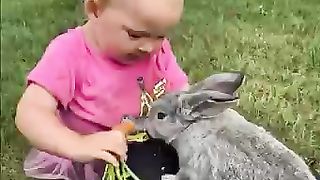 funny kids sharing carrots ????