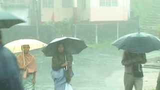 Setiap Hari Turun Hujan, Ini Desa Paling Basah di Dunia