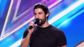 "THAT is TALENT!" COOL and ORIGINAL Audition Wins the Golden Buzzer on Britain's Got Talent 2023!