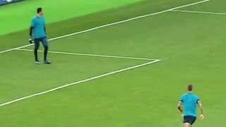 All eyes on him CR7