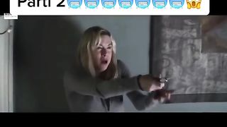 Wanita ini berusaha menyelamatkan dirinya dari penjahat ????