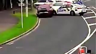 AMAZING RACE BTWN POLICE & ROBBERY
