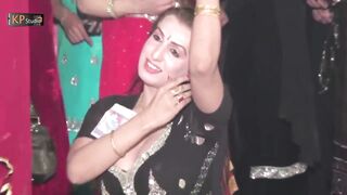 LAILA BRAND NEW WEDDING MUJRA DANCE