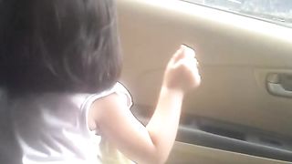 Anak kecil joget