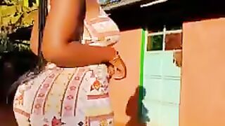 DANCING WITHOUT HESITATION