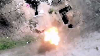 Ukraine's 59th Motorized Brigade artillery strike on a Russian BTR on the left bank near Oleshky, Kherson Oblast