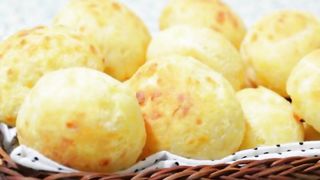VERY EASY CHEESE BREAD!!