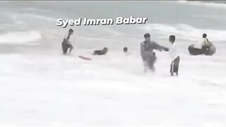 Karachi me Tofan