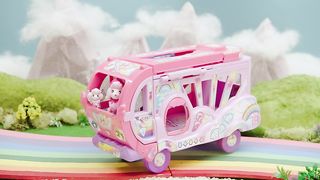 Hatchimals CollEGGtibles, Transforming Rainbow-Cation Camper Toy Car with 6 Exclusive Characters, 10 Accessories, Kids Toys for Girls Ages 5 and up