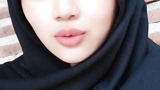 Cewek cantik ketagihan di kamera