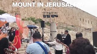 Worship on the Temple Mount in Jerusalem