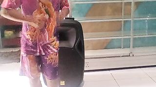 Dancing 23