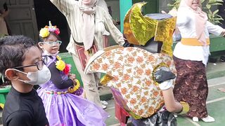 Costum gatot kaca