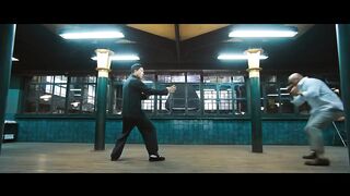 Ip Man's Yongchun boxing fight against boxing champion Tyson.