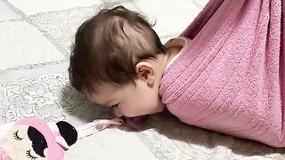 Papai aprontando com filha.