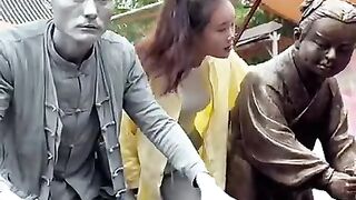 Silver​man Sculpture Funny