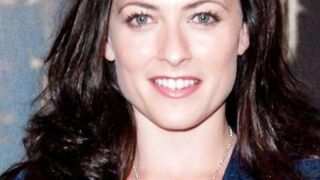 Lara Pulver Net Worth 2023 | Hollywood Actress Lara Pulver