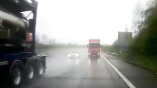 THE ULTIMATE TRUCK CRASH COMPILATION 2022