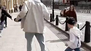 TIKTOK DANCE