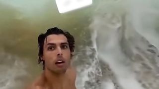 Try not to laugh lever imposible