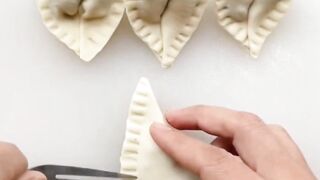 Фигурная лепка пельменного теста