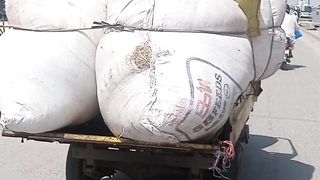 Loaded rickshaw jugad https://payup.video/u/205463