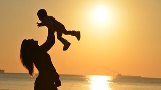 mom love