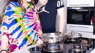 Parosi Kay Chakar Mean Ko Beawqoof Banaya