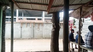In front of my shop is clear and have sone people to make funny