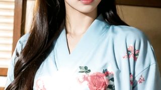 [4K vertical lookbook l 'Wearing only a kimono' LOOKBOOK. Video 2023