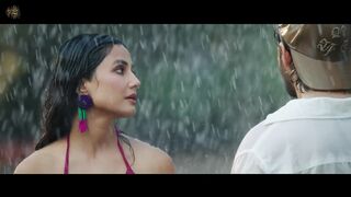 Barsaat_Aa_Gayi__Video__Javed-Mohsin__Shreya_Ghoshal%2CStebin_Ben___Hina_Khan%2C_Shaheer_Sheikh_Kunaal_V(1080p).