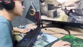 yakudza igrayet cs go ,,..яКУДЗА ИГРАЕТ В CS-GO.