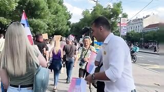 ЗА СЪРБИЯ БЕЗ ВУЧИЧ