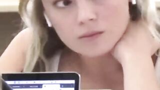 She heard my ringtone
