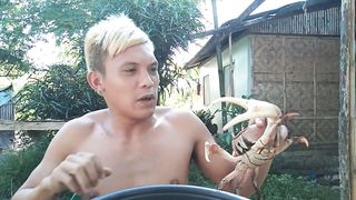 Mukbang Crabs (nakagat pa ako????) yung ginugulo ka sa vlog mo