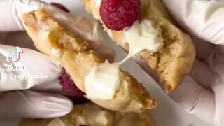 Recette Des cookies moelleux framboise et chocolat blanc