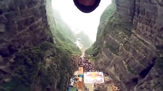 LES 10 RECORDS LES PLUS INCROYABLES ET FOUS DU GUINNESS DES RECORDS | Lama Faché