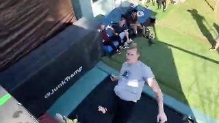 Viral trampwall