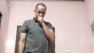Eu pensando o que é que eu vou gravar