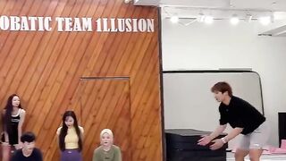 소녀와 소년의 경쟁