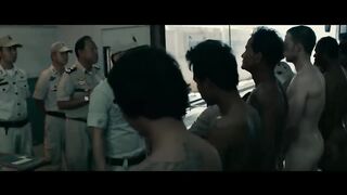 Balak siyang Tirahin ng mga Thai Gangster, ang hindi nila alam ay isa siyang British Boxing Champion
