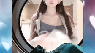 See my photLovely Chinese girl's love magic! biu biu biu ~