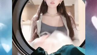 Lovely Chinese girl's love magic! biu biu biu ~