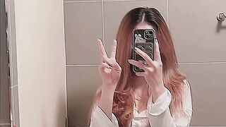 Tik Tok girsl