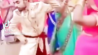 Funny video spot me bhai log 100